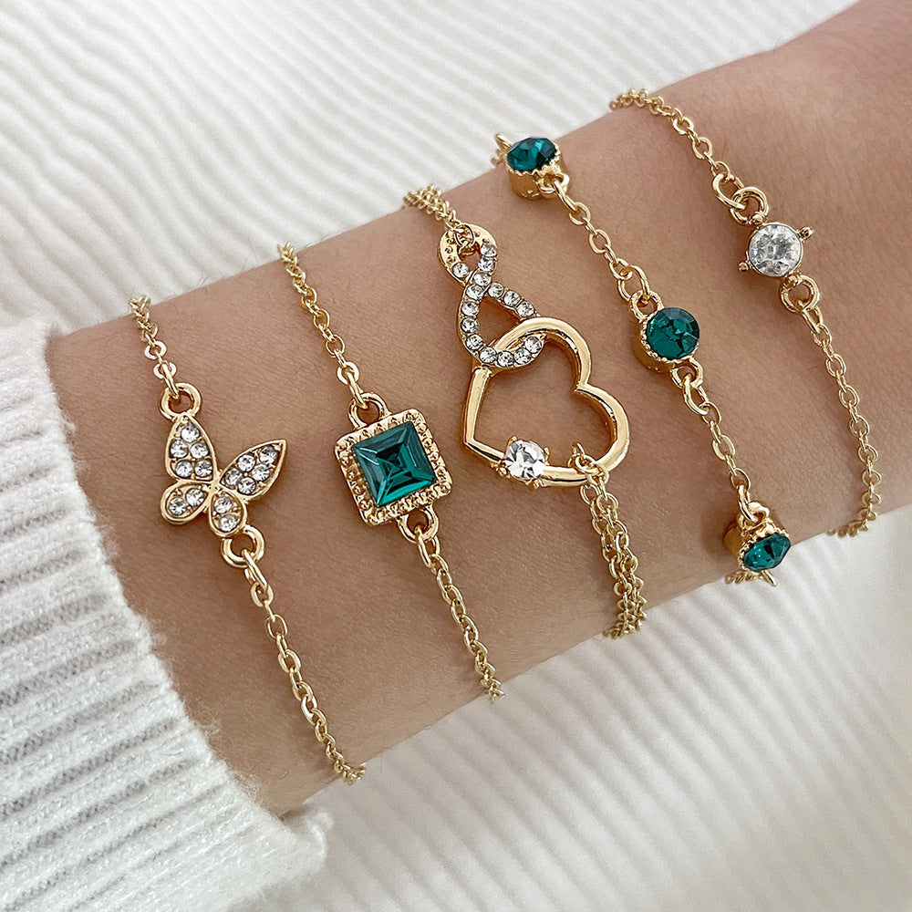 Bohemian-Inspired 5-Piece Green Crystal Bracelet Set Featuring Heart Accents for Women