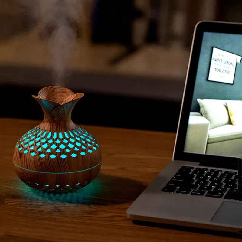 300ml USB Air Humidifier for Desk – Mini Vase-Shaped Humidifier with Colourful LED Night Lights